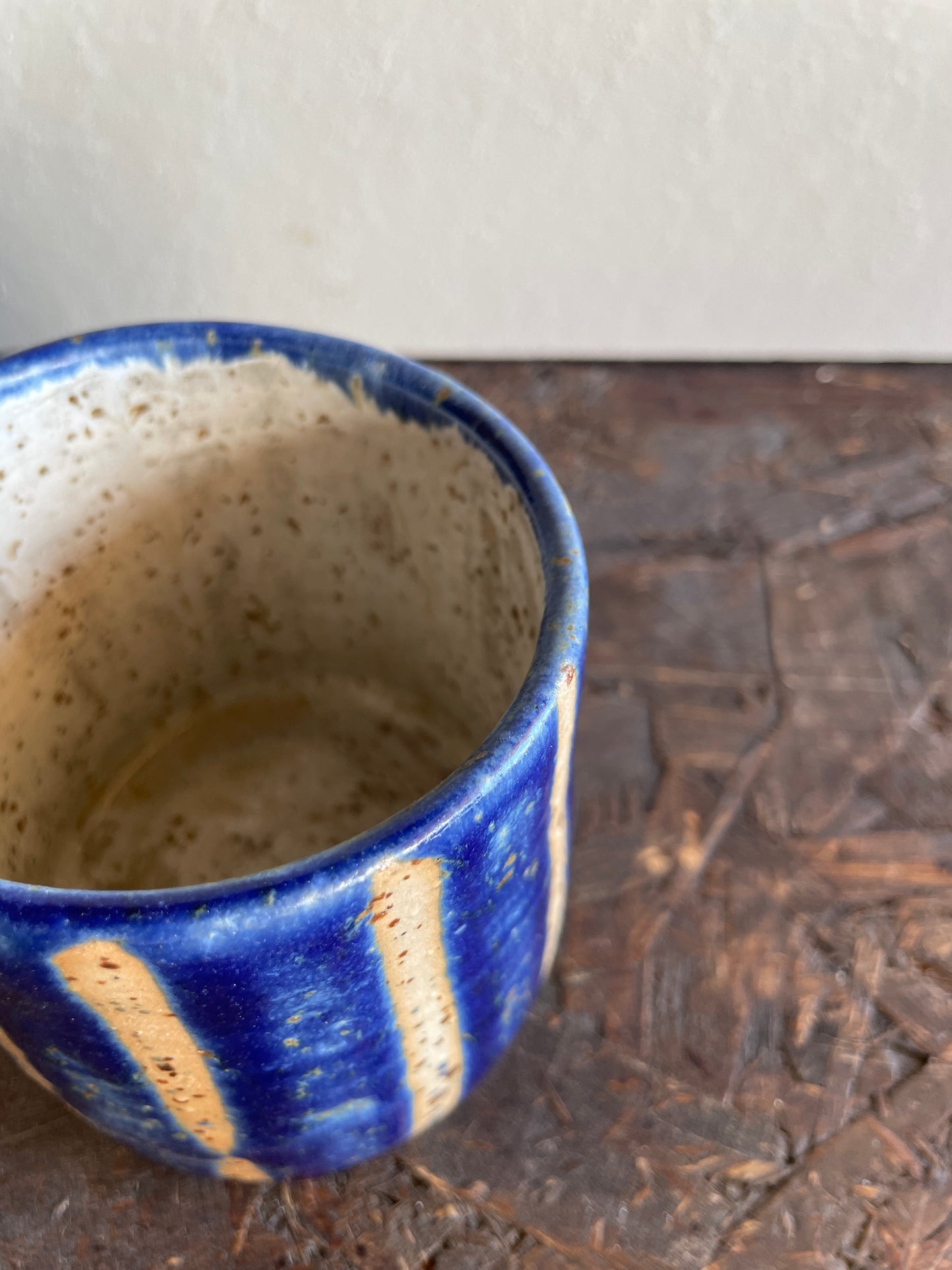 Mug Levante in blu, a righe