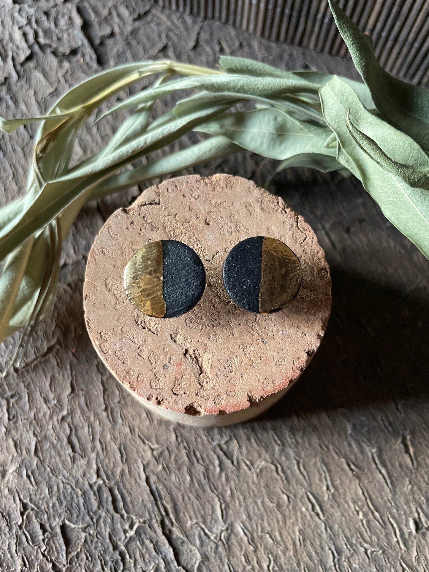 Orecchini “mezza luna” porcellana nera e oro