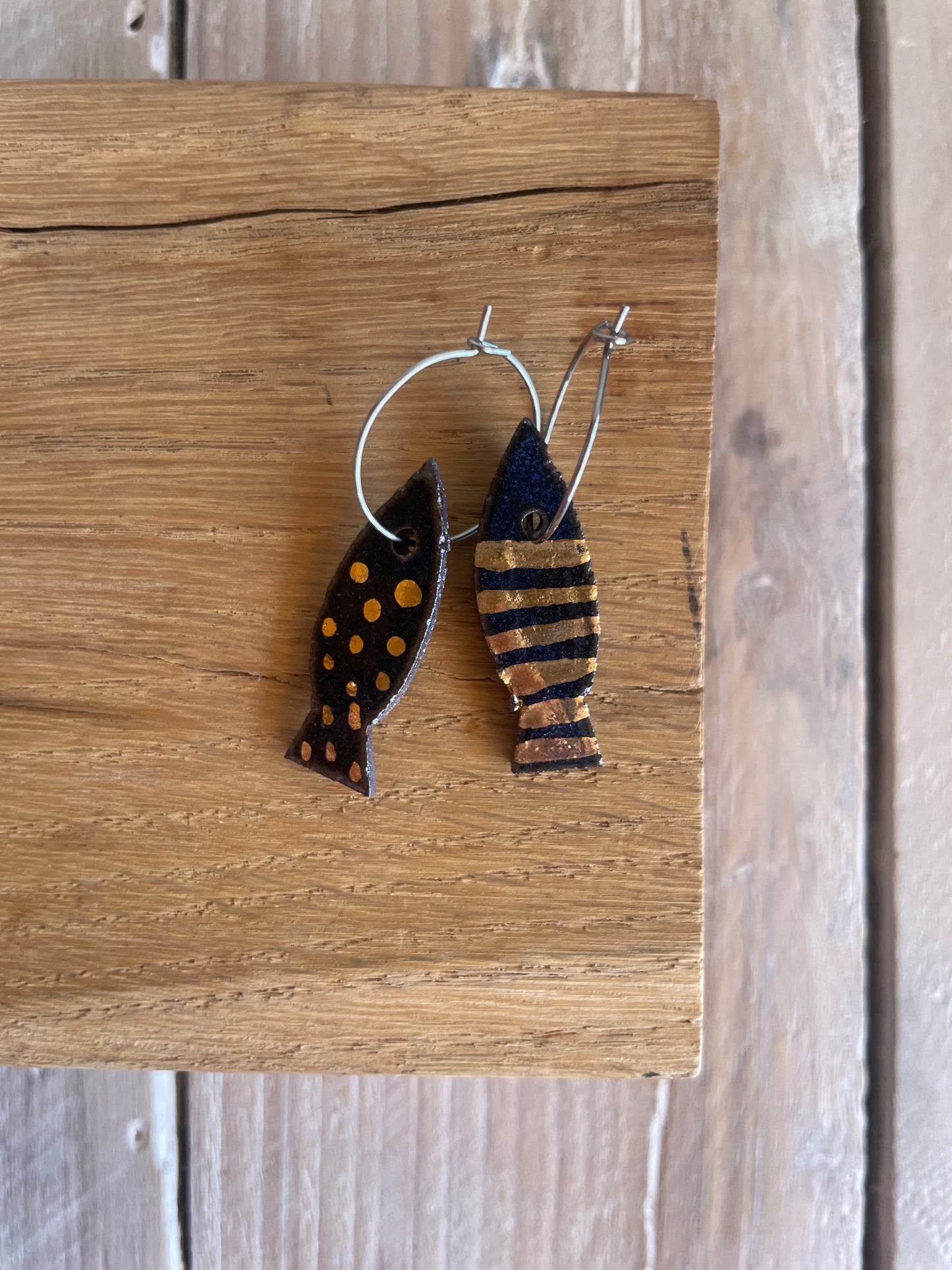 Tris orecchini pendenti casetta e pesciolini