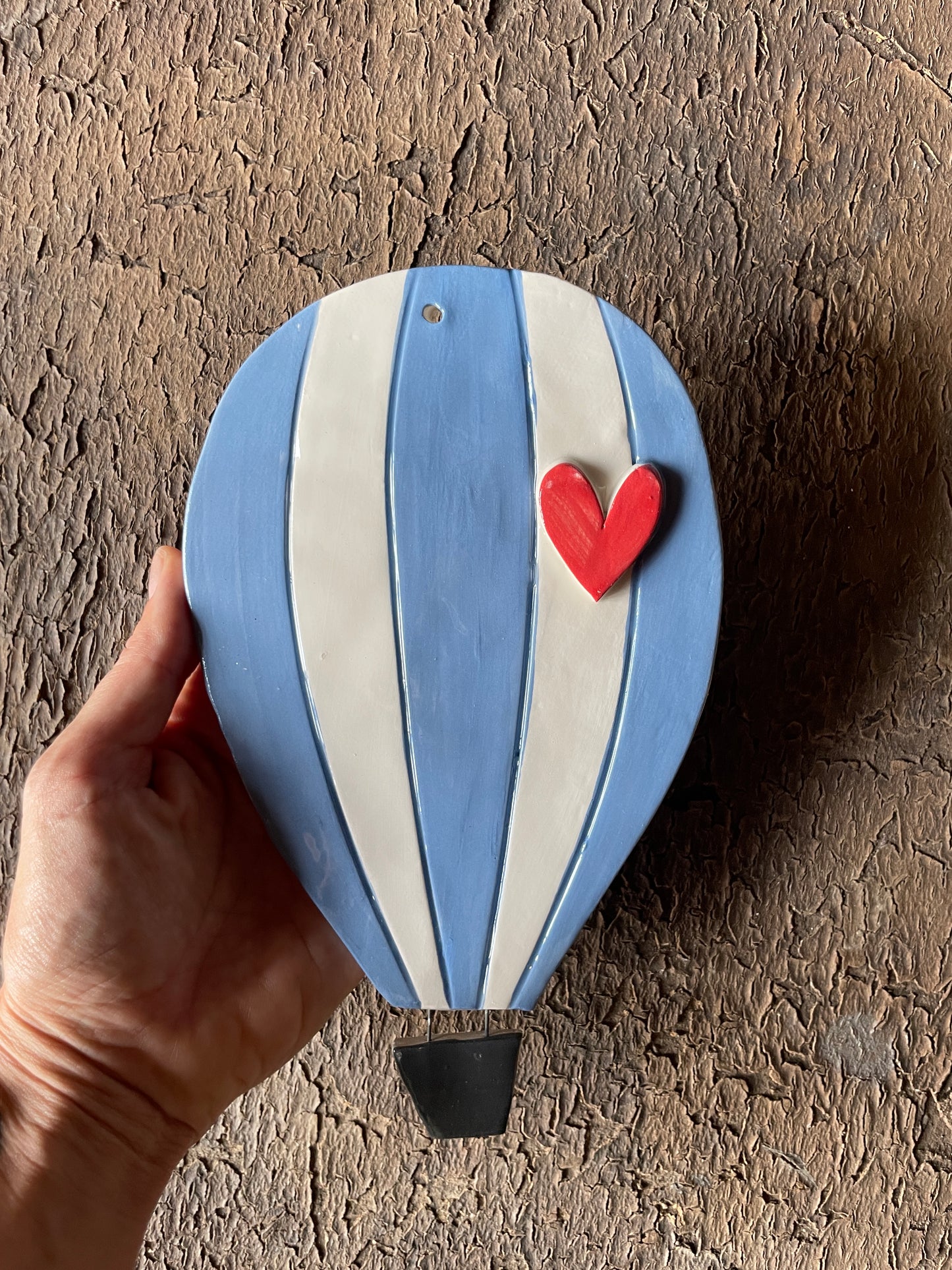 Mongolfiera (molto)grande righe azzurre e cuore