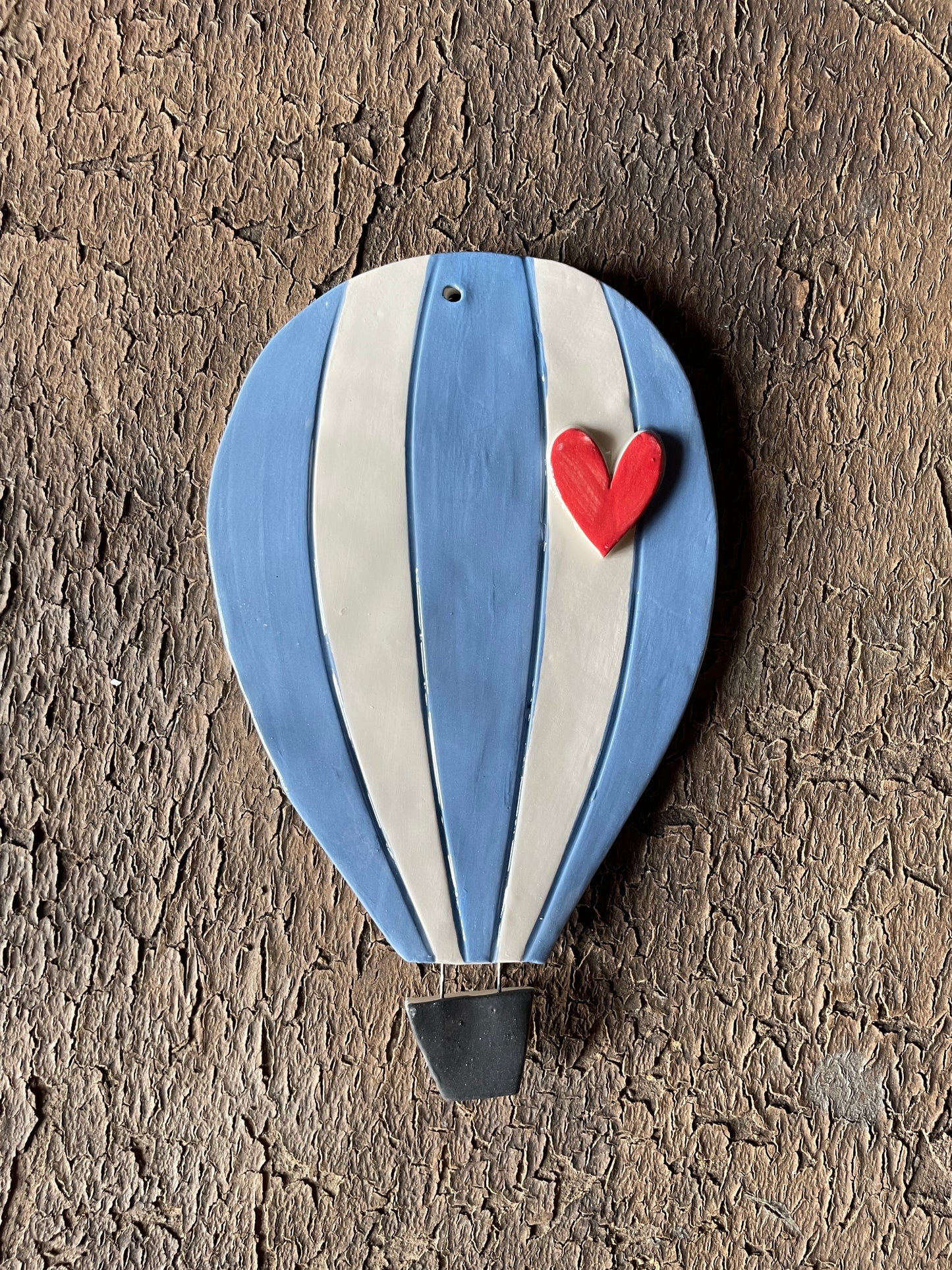 Mongolfiera (molto)grande righe azzurre e cuore