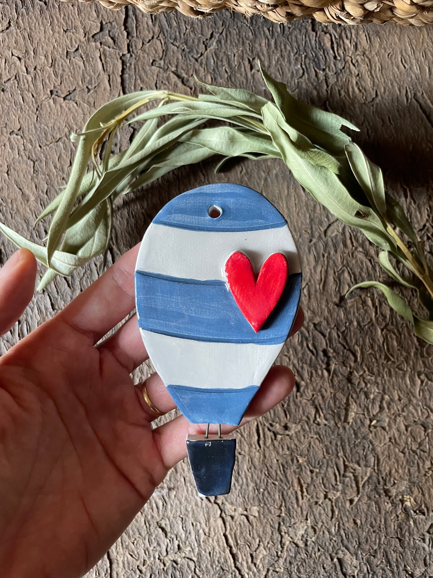 Mongolfiera piccola righe azzurre e cuore