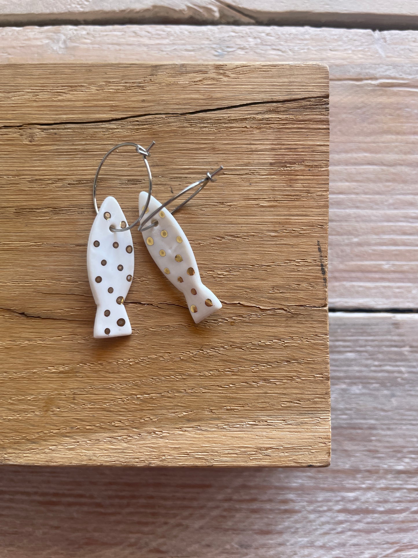 Coppia orecchini pendenti pois oro