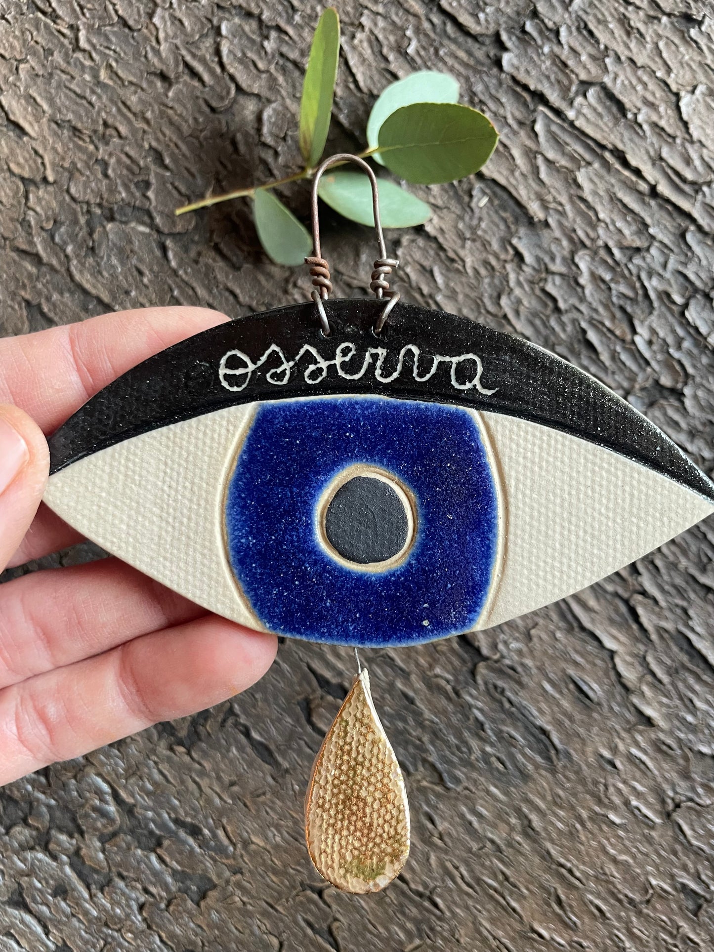 Occhio amuleto “osserva” blu