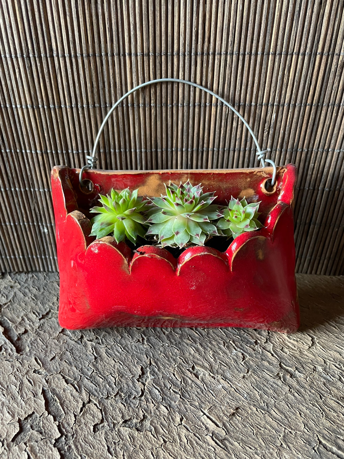 Taschina media rossa merlettata