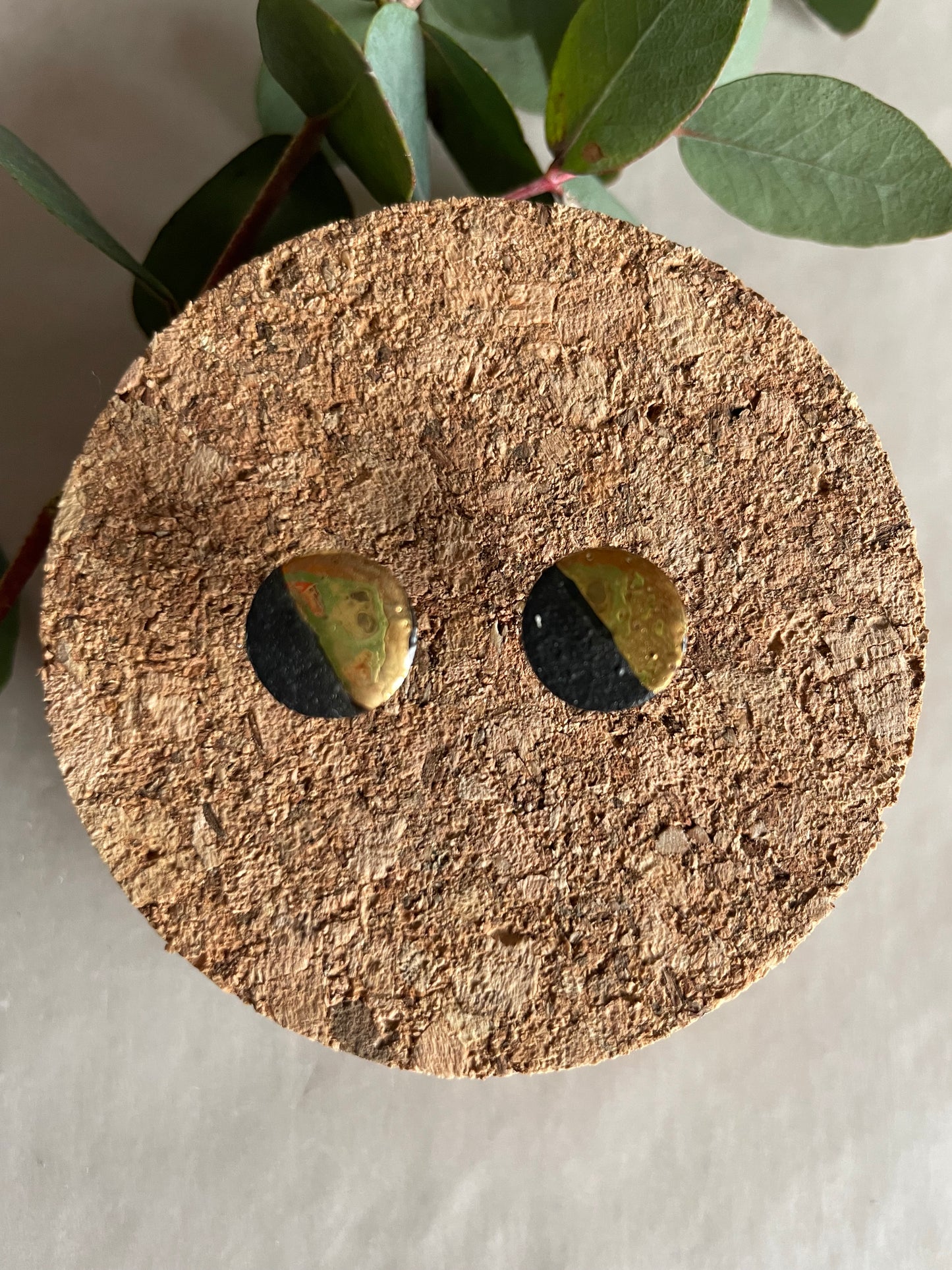 Orecchini “mezza luna” porcellana nera e oro(medi)