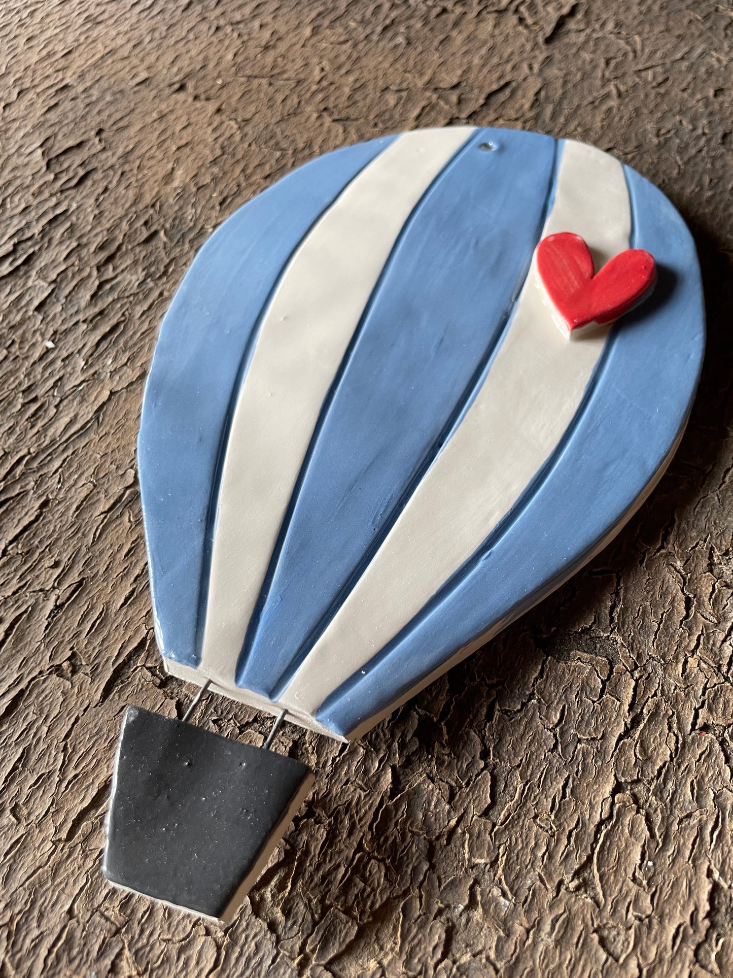 Mongolfiera (molto)grande righe azzurre e cuore
