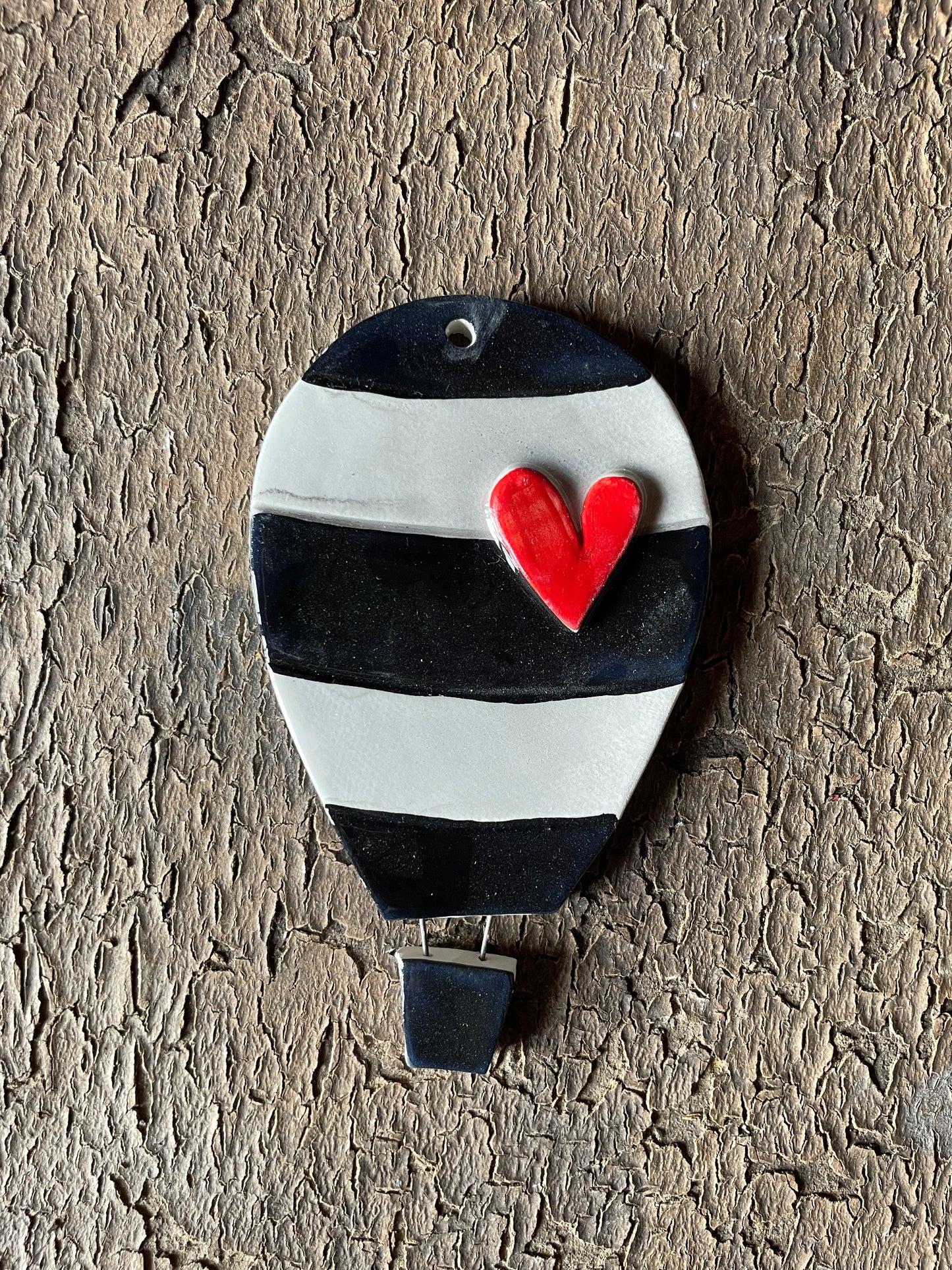 Mongolfiera media righe orizzontali e cuore