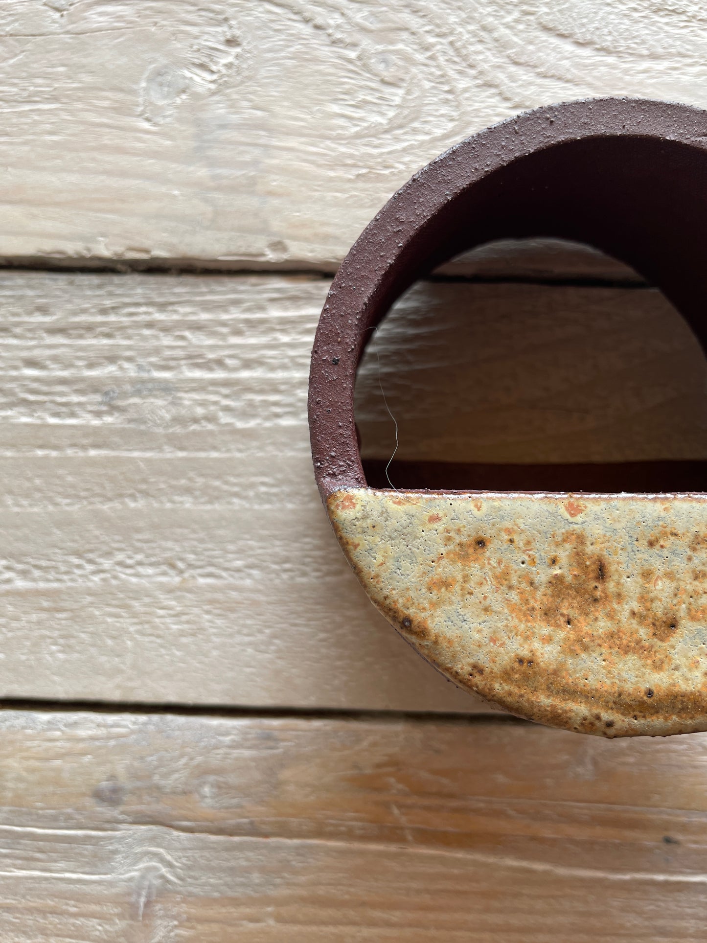 Set portapiantine in grés cioccolato