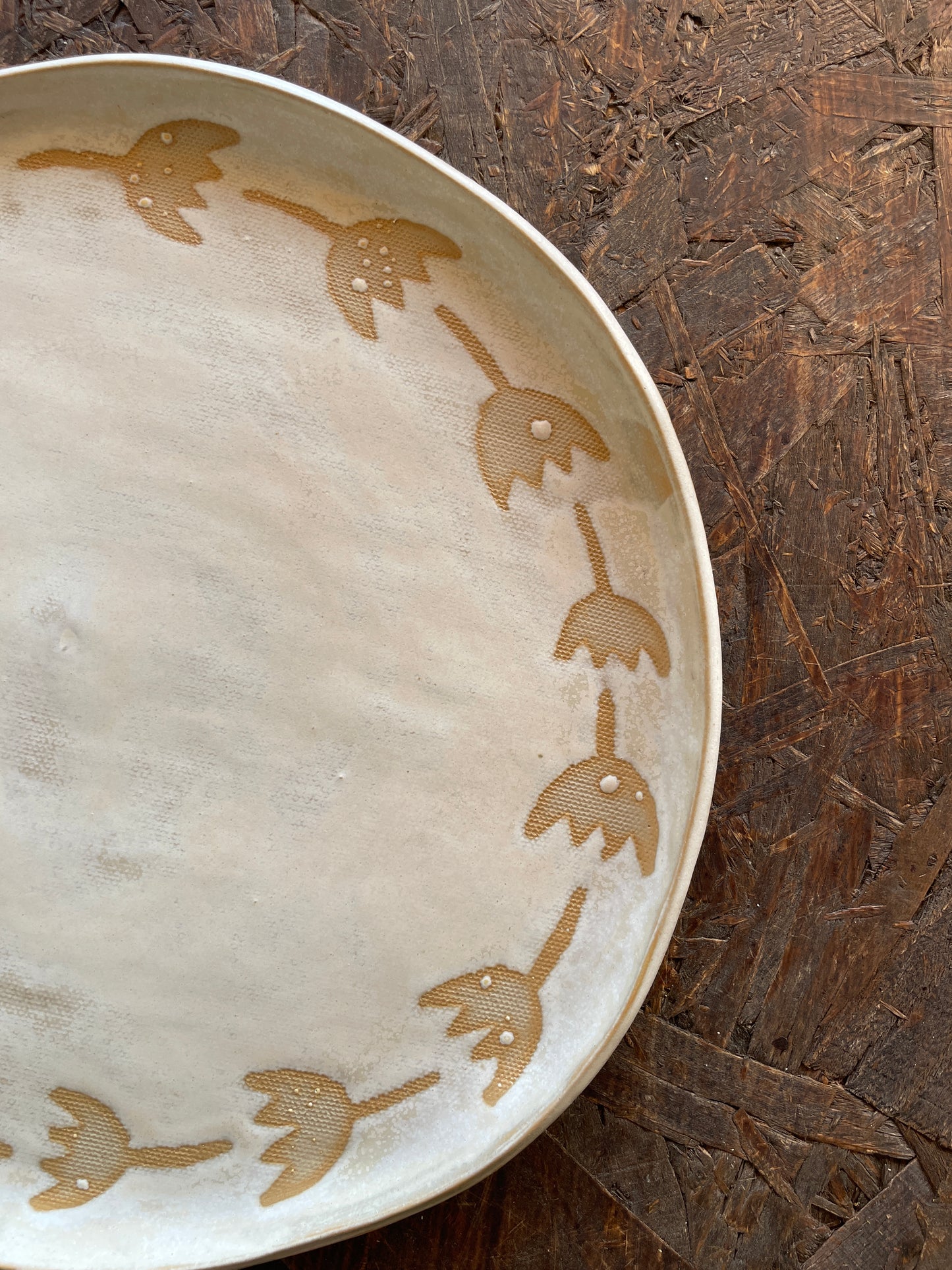 Piatto Levante bianco, con tulipani