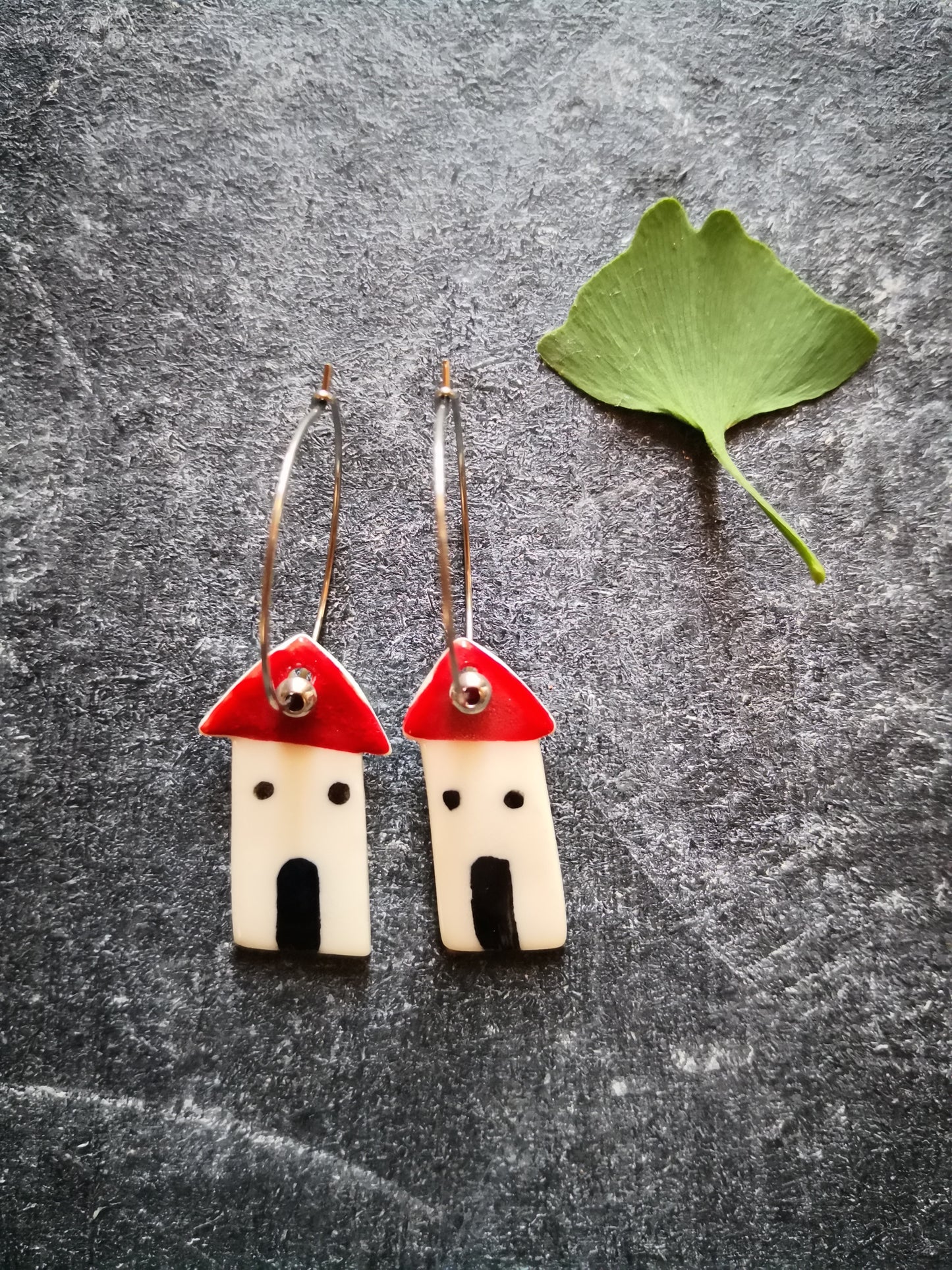 Orecchini pendenti casetta in porcellana
