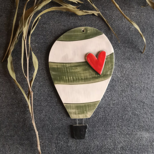 Mongolfiera grande righe verdi e cuore