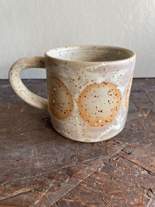 Mug Levante in bianco, con bolle.