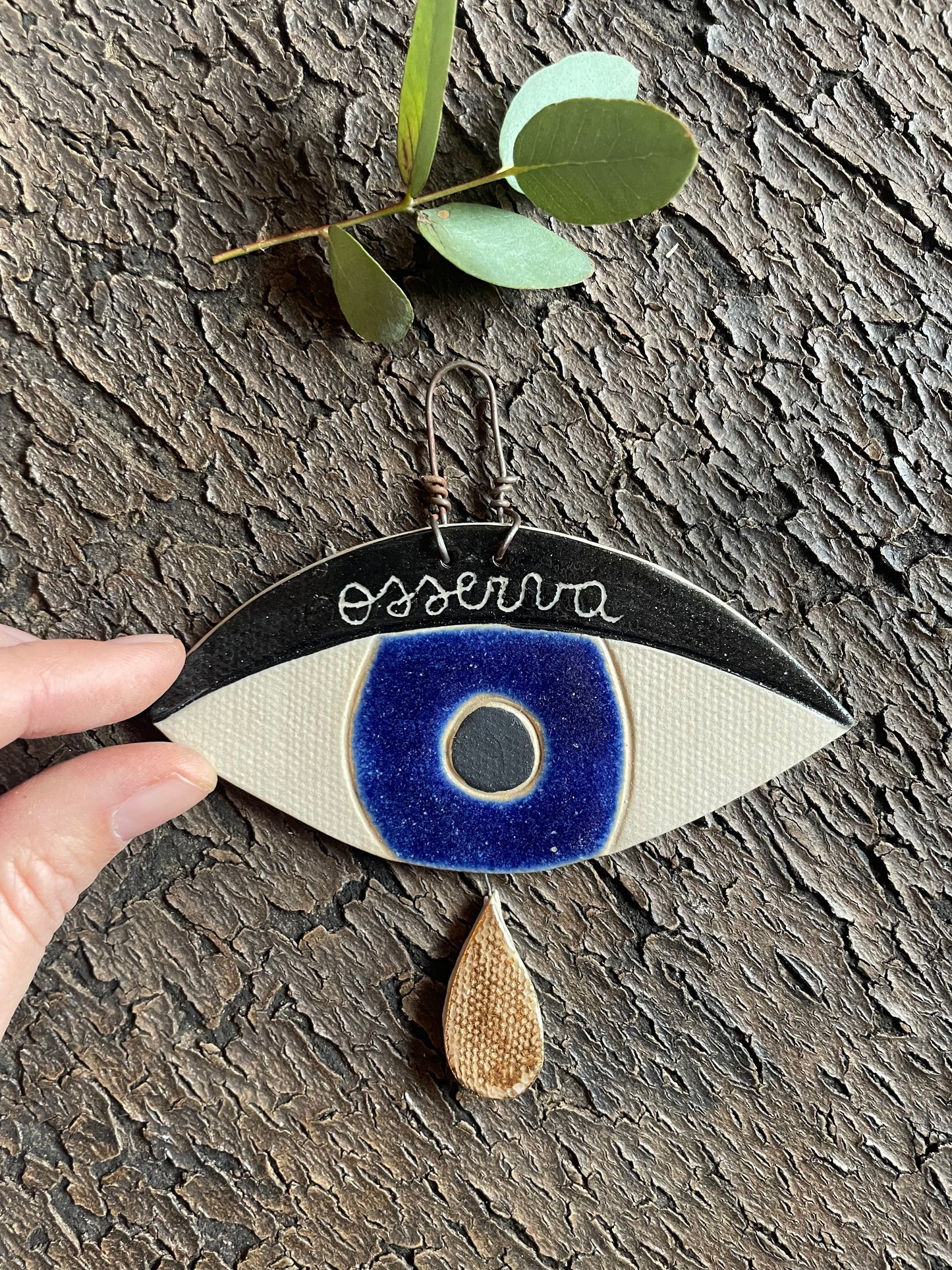 Occhio amuleto “osserva” blu