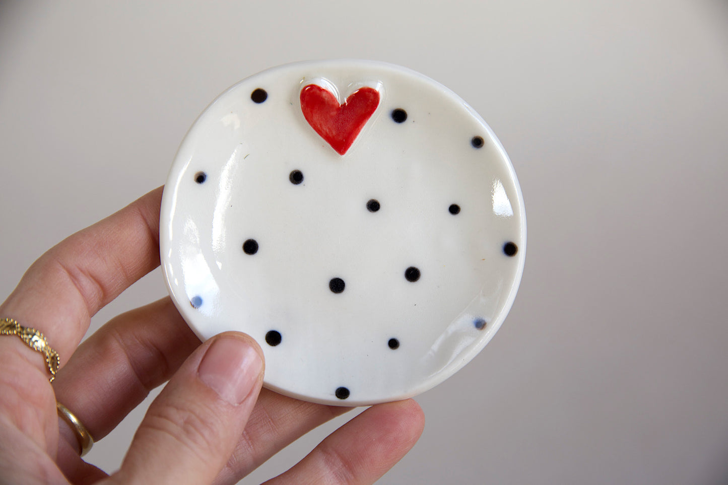 Piattino Sweet Detail pois(medio) porcellana