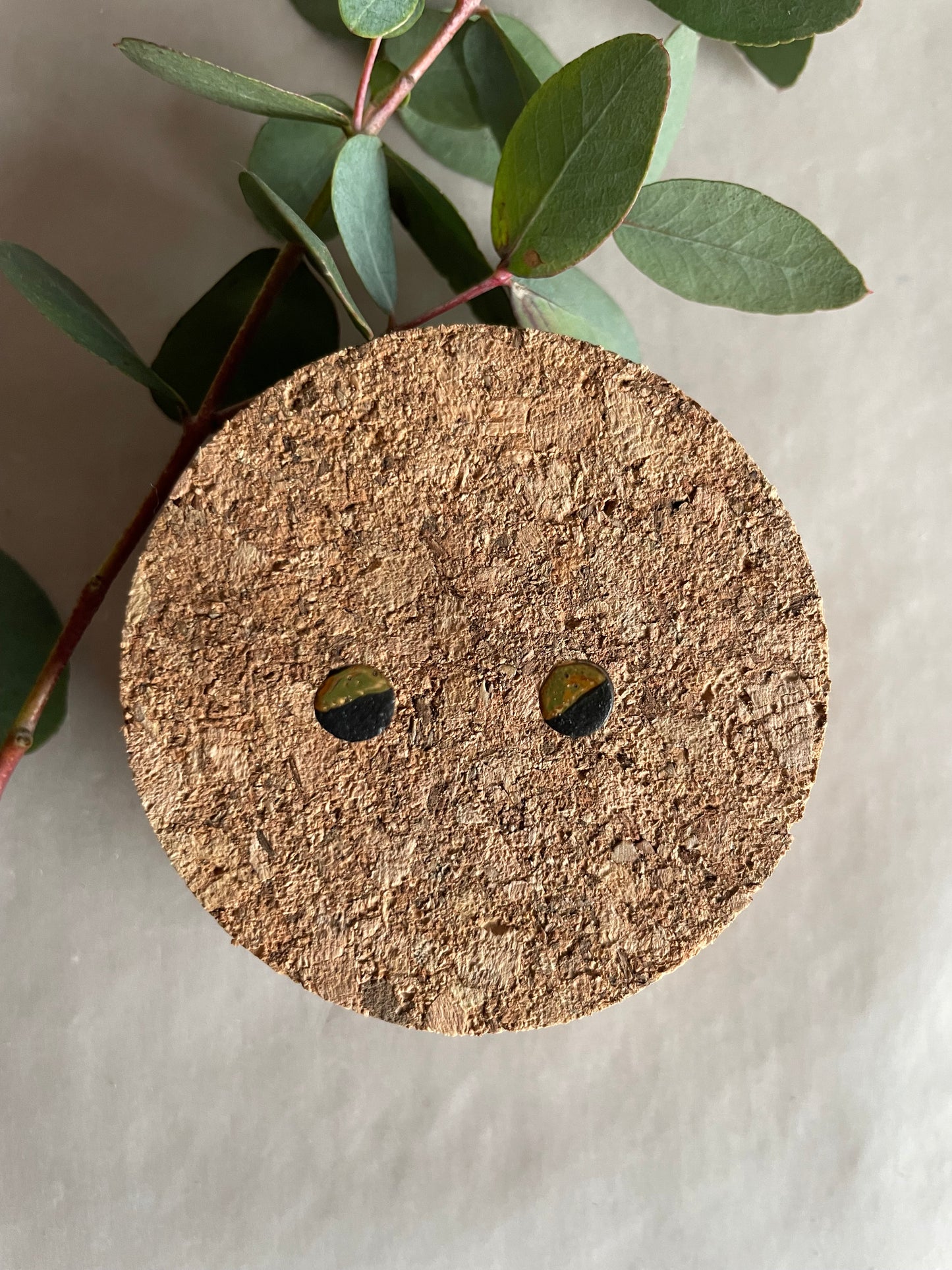 Orecchini “mezza luna” porcellana nera e oro(mini)