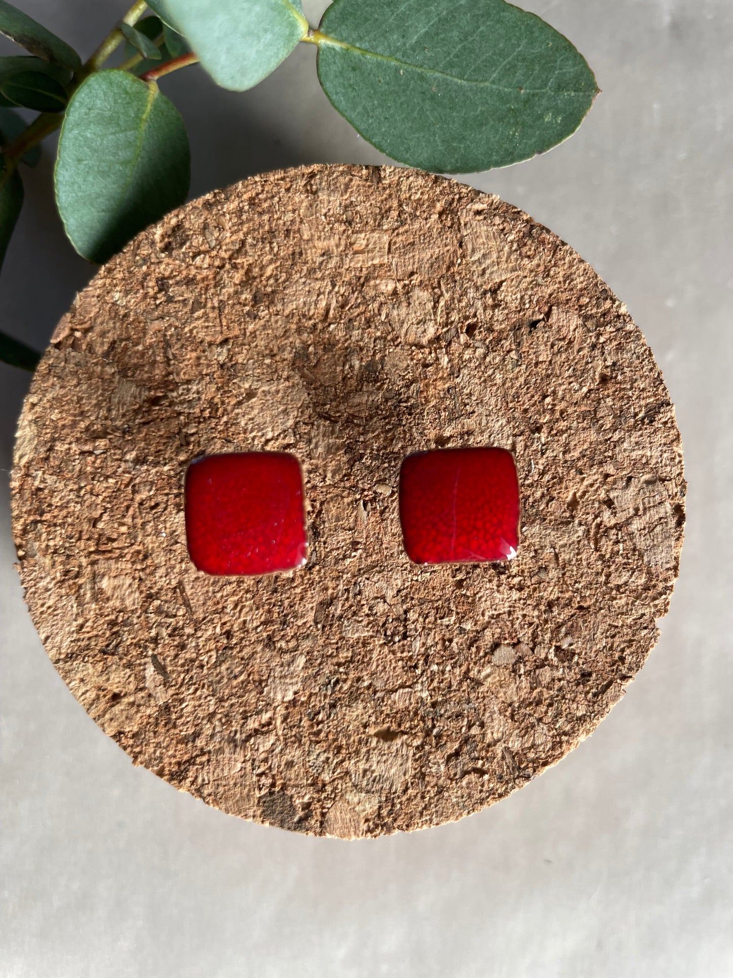 Orecchini Lobo Basic rossi quadrati