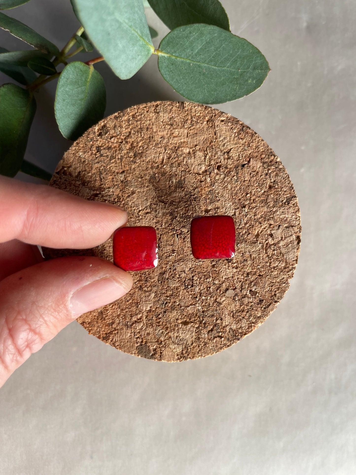 Orecchini Lobo Basic rossi quadrati