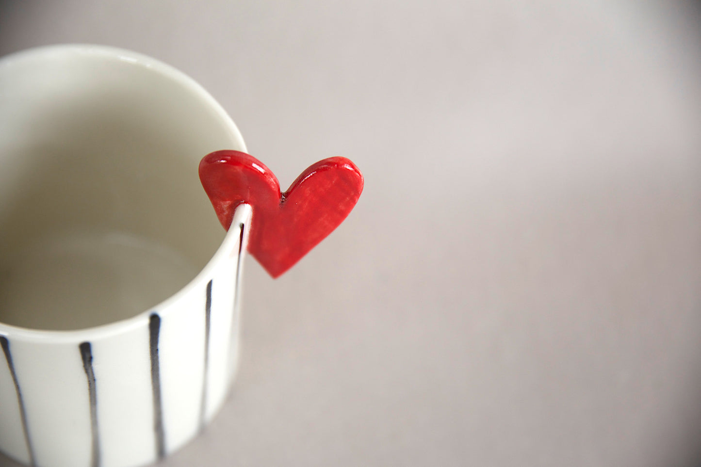 Coppia mug Sweet Detail pois e righe in Porcellana di Limoges