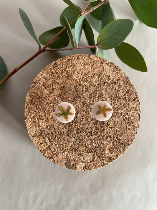 Orecchini porcellana, rosa e stellina oro(medi)